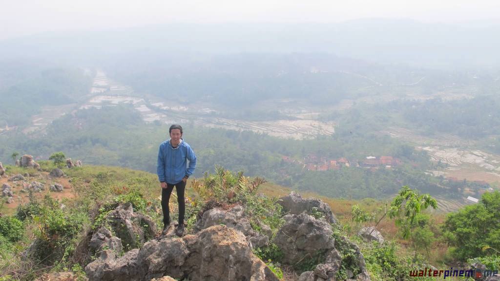 stone garden bandung taman batu padalarang 5