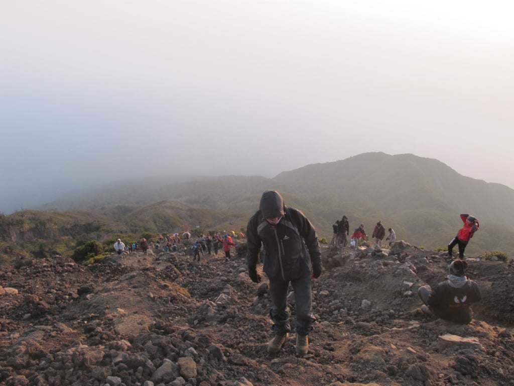Menuju Puncak Gunung Slamet 3