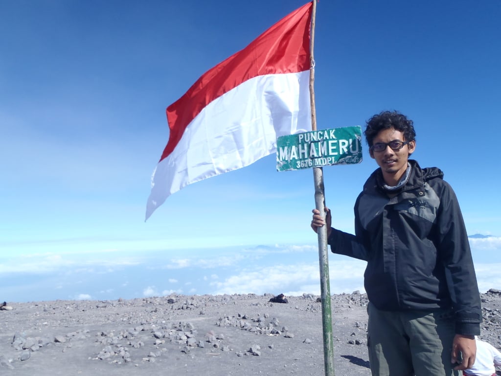Puncak Mahameru Gunung Semeru 1