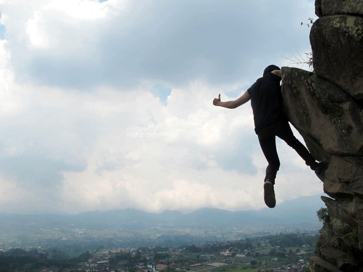 gunung batu lembang - walter pinem