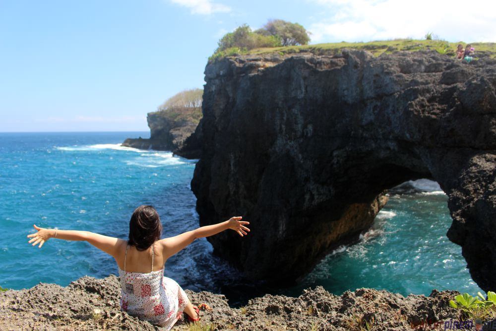 broken beach pasih uug nusa penida bali