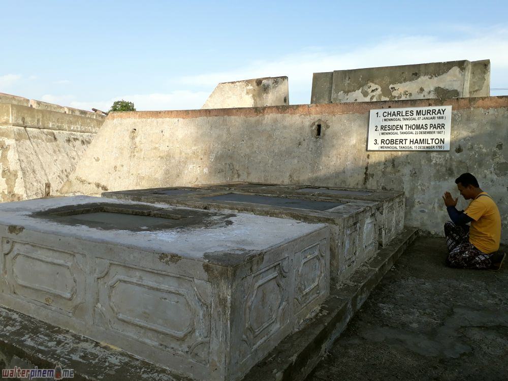 fort marlborough bengkulu - walterpinem - 1