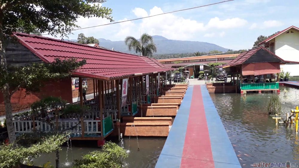 Lesehan Pancur, Curup, Bengkulu: Jamuan Siang Kala Menjelajah Bengkulu