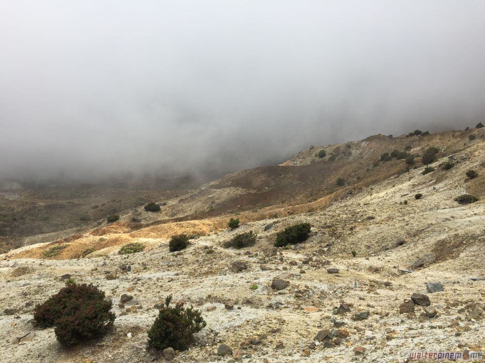 mendaki gunung papandayan garut jawa barat - 9