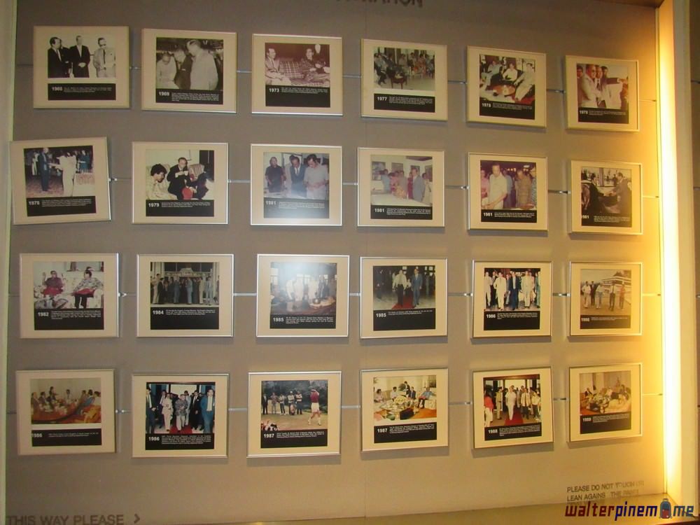 The Visitors' Galleria - 9x