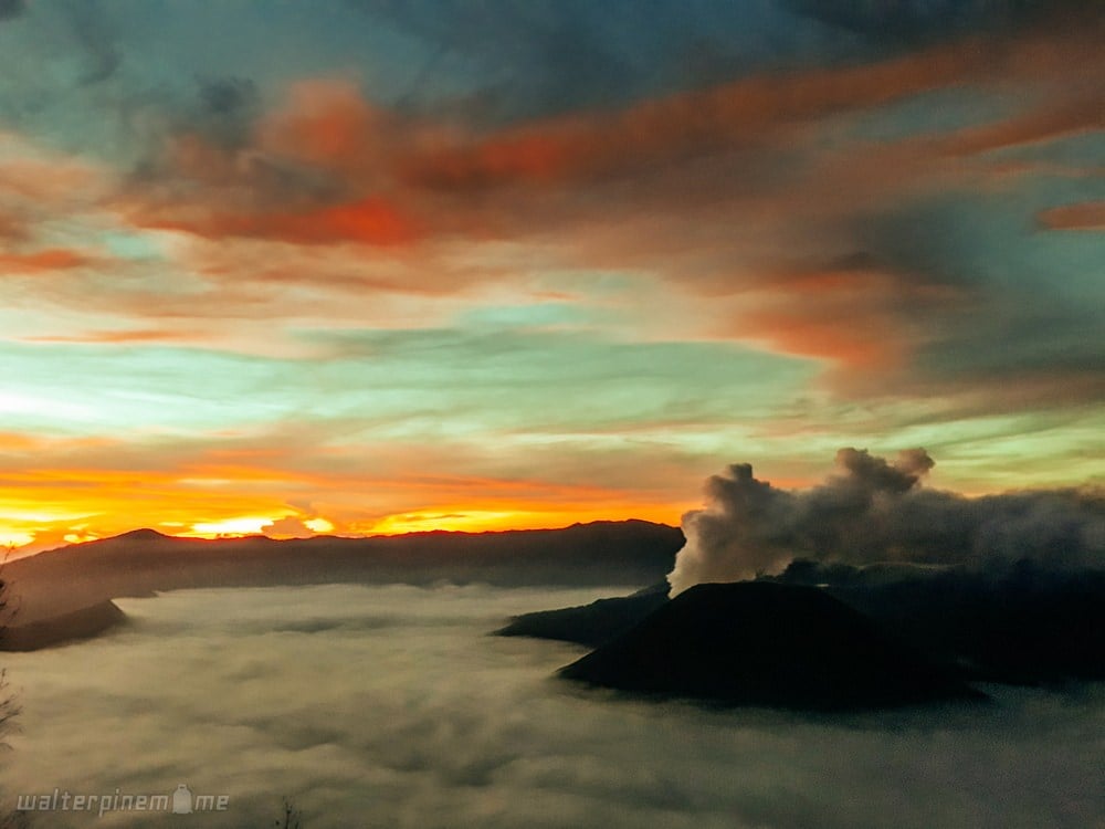 Menikmati Sunrise Gunung Bromo, Taman Nasional Bromo Tengger Semeru