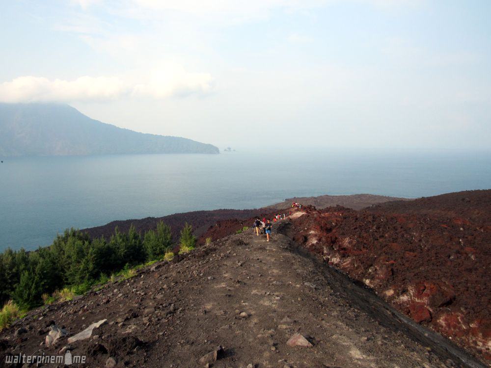 gunung krakatau - mendaki gunung anak krakatau - 7