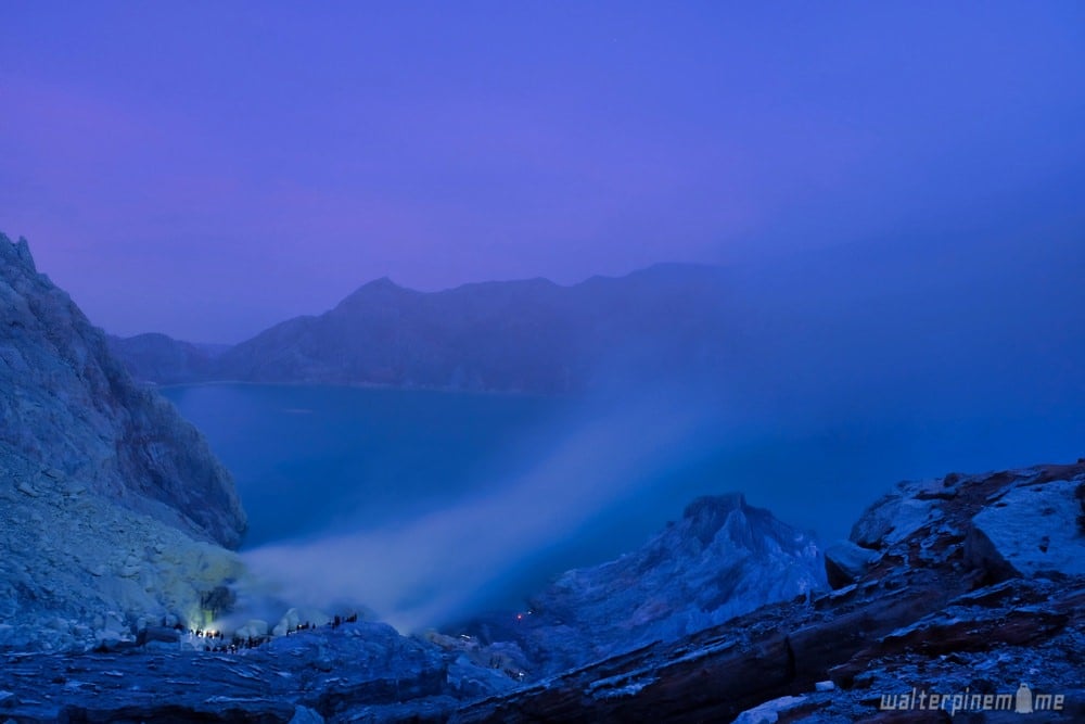 Kawah Ijen: Indahnya Pesona Blue Fire Kawah Ijen, Banyuwangi